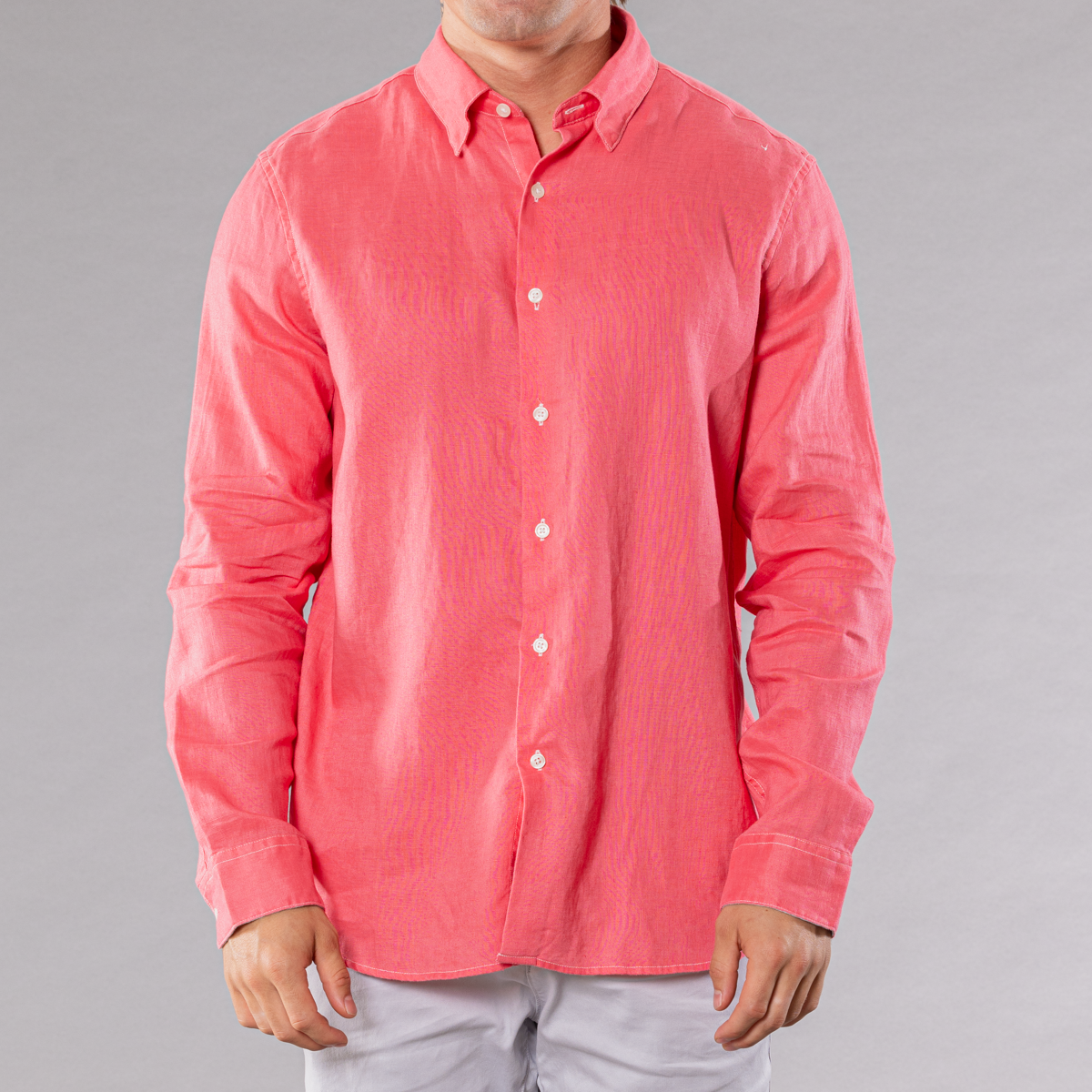Men&#39;s coral linen long sleeve shirt, front view