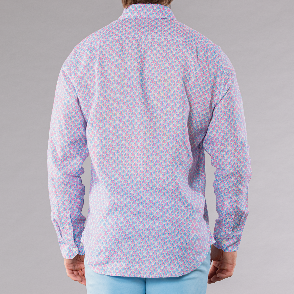 Men&#39;s sky/coral linen long sleeve shirt with fans pattern, back view