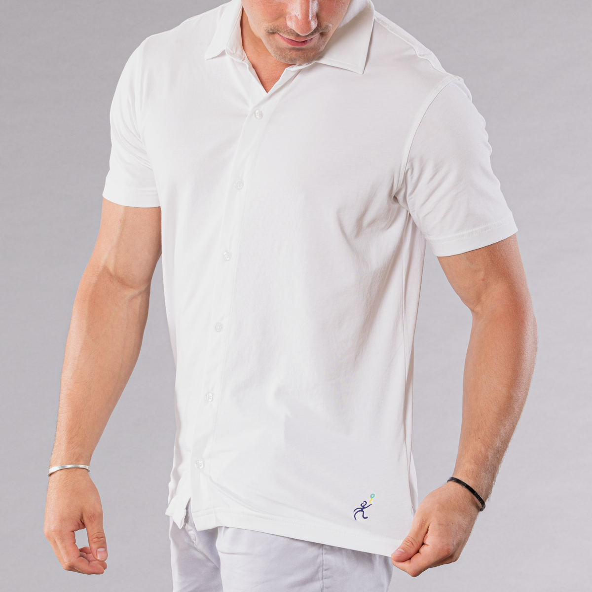 Men&#39;s solid white full button front shirt made of pima cotton/stretch